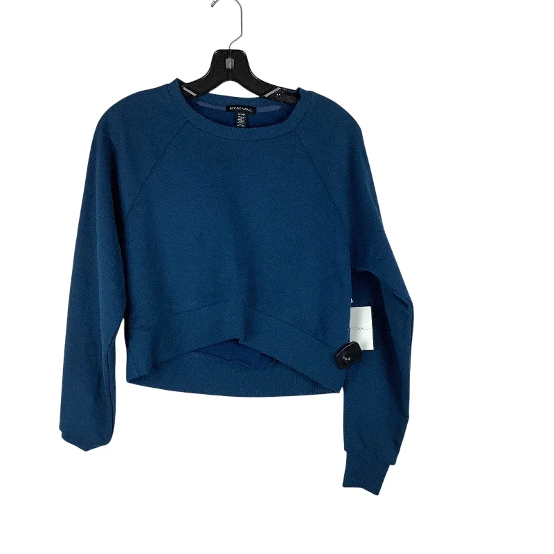 Sweatshirts with patch pockets -Sweatshirt Crewneck By Beyond Yoga In Blue, Size: Xs