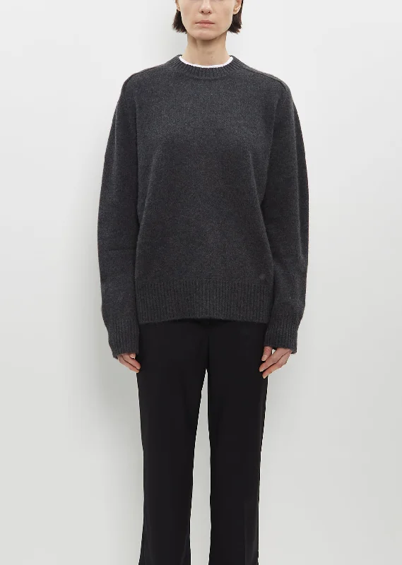 Pullover sweater in cream -Baltra Cashmere Sweater