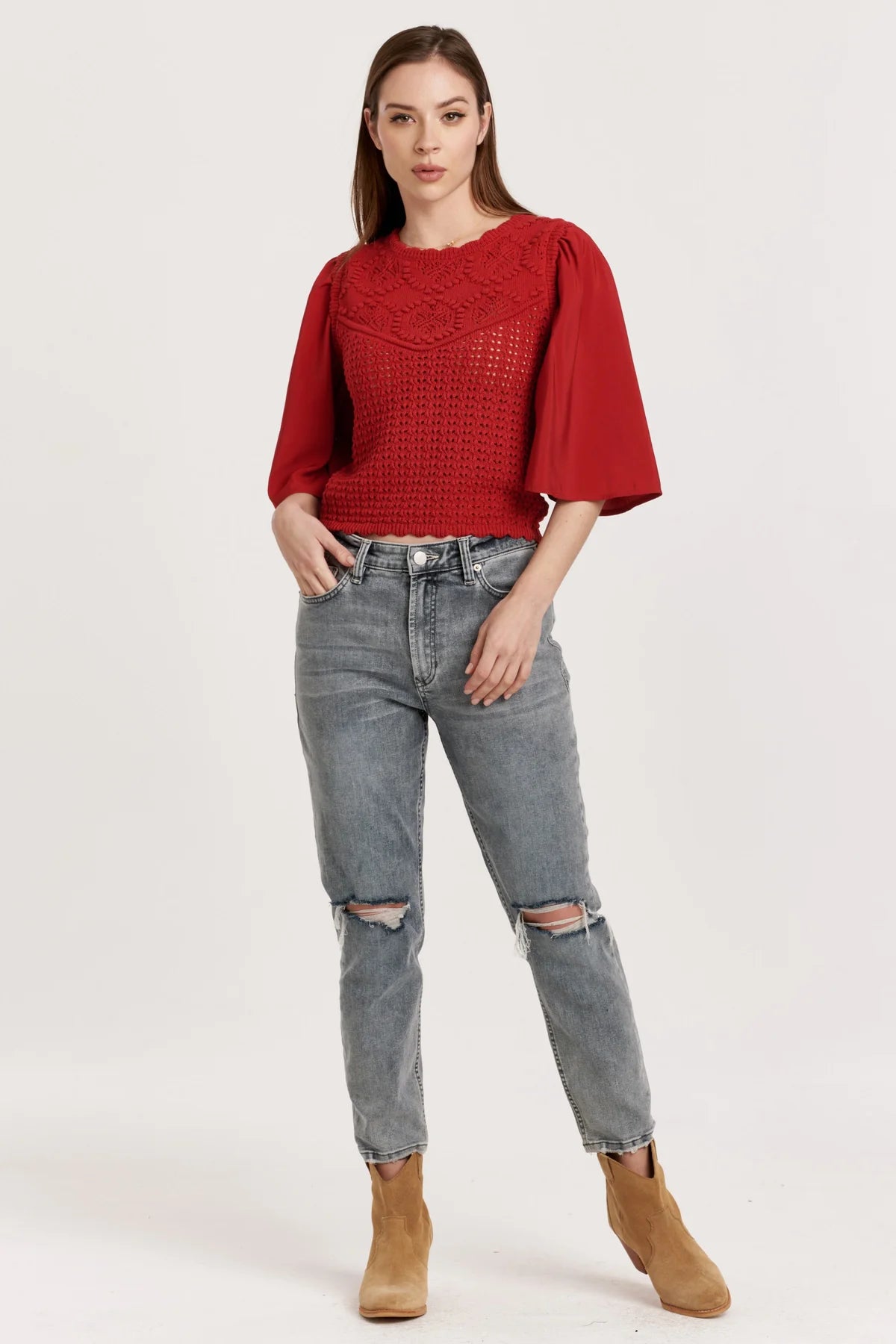 Pullover sweater in plush style -Wing sleeve sweater with scallop hem